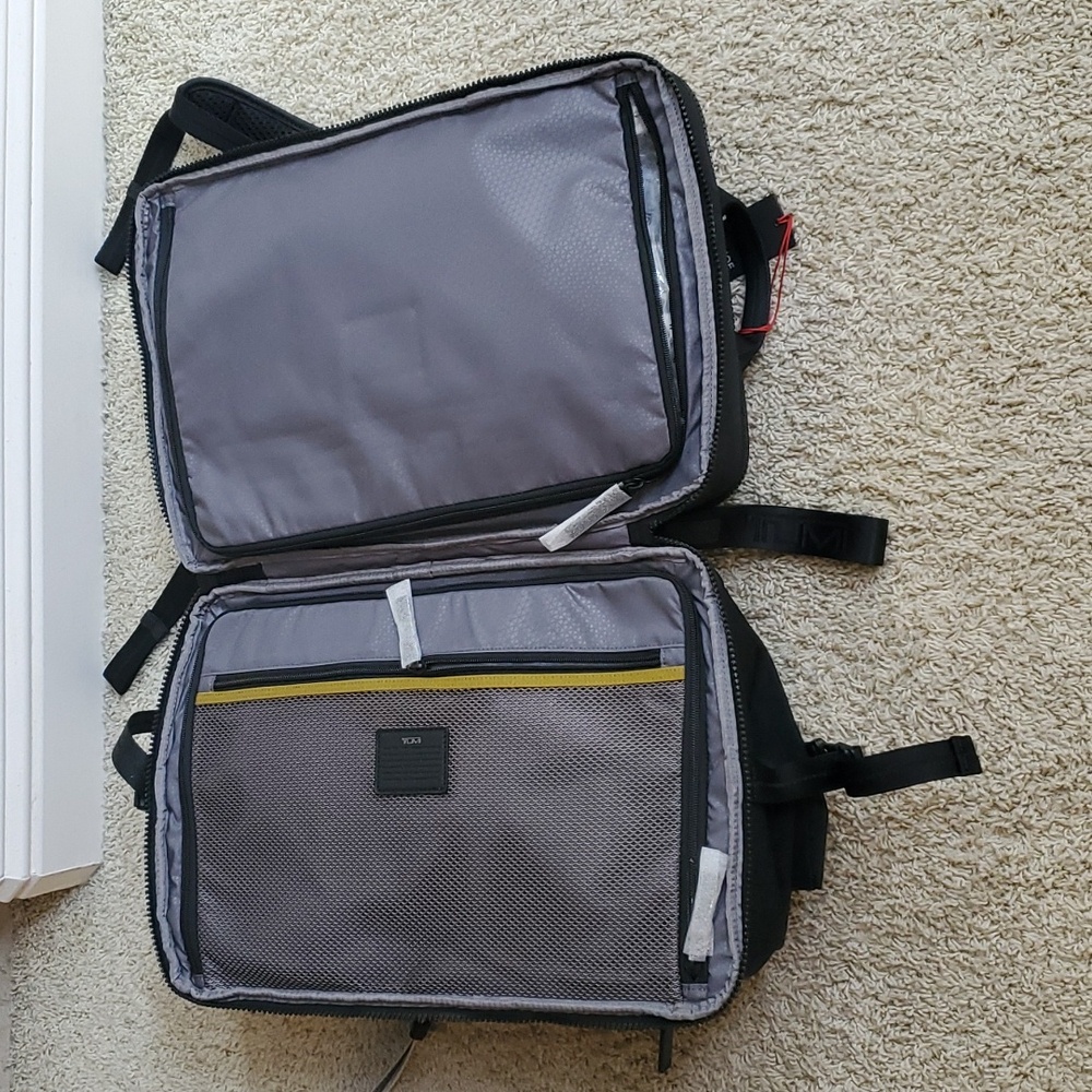 Tumi Tahoe View Splitpack Backpack Duffle Bag. - Picture 7 of 8